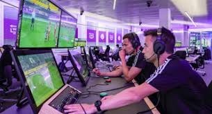 外太空模拟建造游戏《地壳》7月15日推出抢先体验